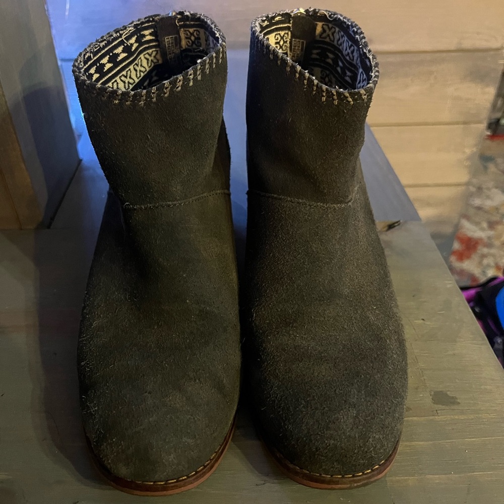 Toms booties
